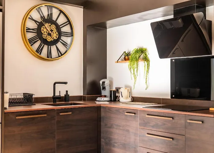 3p Lumineux Avec Terrasse A 15min A Pied Du Palais - 3p Lumineux Avec Terrasse A 15min A Pied Du Palais Mae-2493 アパート *