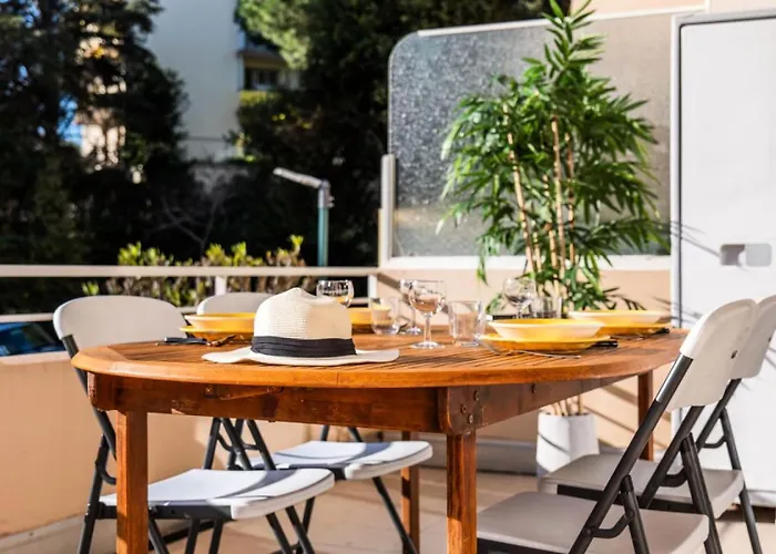 3p Lumineux Avec Terrasse A 15min A Pied Du Palais - 3p Lumineux Avec Terrasse A 15min A Pied Du Palais Mae-2493